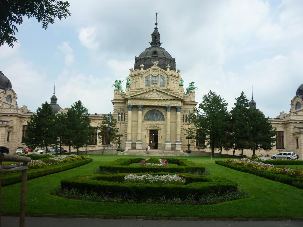 Írisz Apartman Budapest Exterior foto